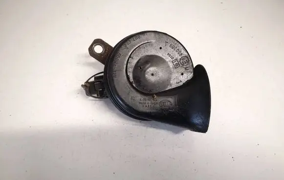 Volkswagen Polo IV 9N3 Horn signal e1000209