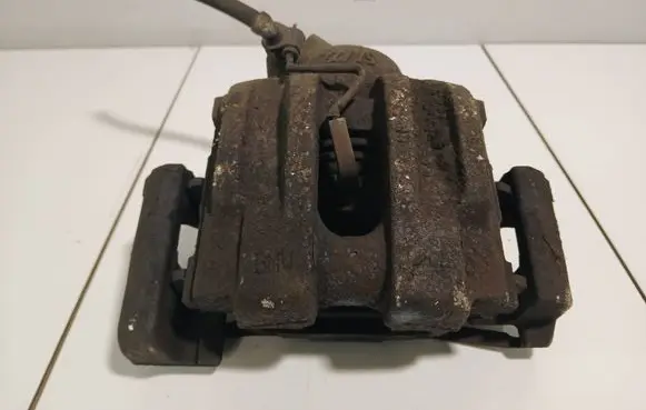 BMW 1 E81 E87 Front brake caliper