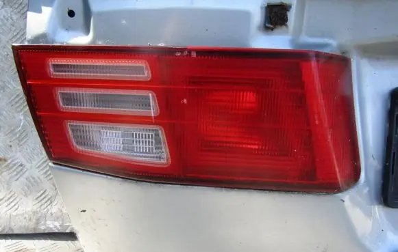 Mitsubishi Galant Tailgate rear/tail lights