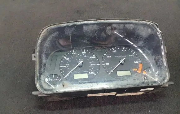 Volkswagen Polo III 6N 6N2 6NF Speedometer (instrument cluster) 87001323