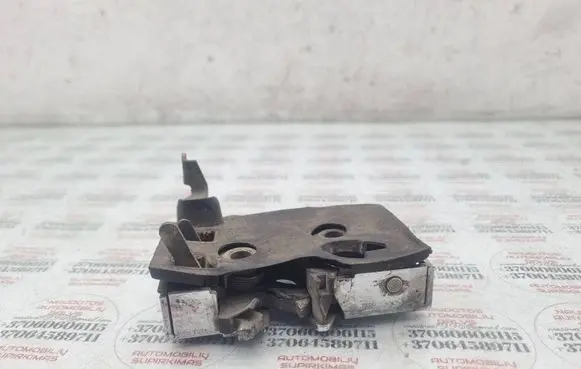 Audi 80 90 B3 Front door lock 893837015D