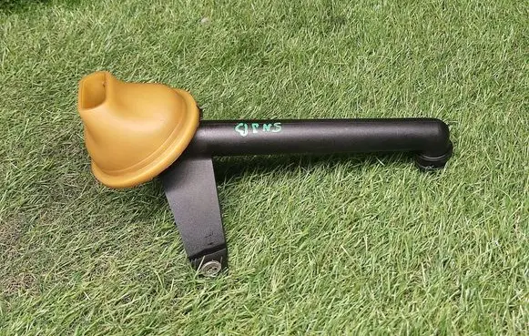 Ford Fiesta Oil sump strainer pipe 98MM6K621BB