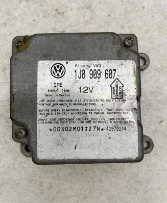 Volkswagen PASSAT B5 Airbag control unit/module 1J0909607 42970214 5WK4199