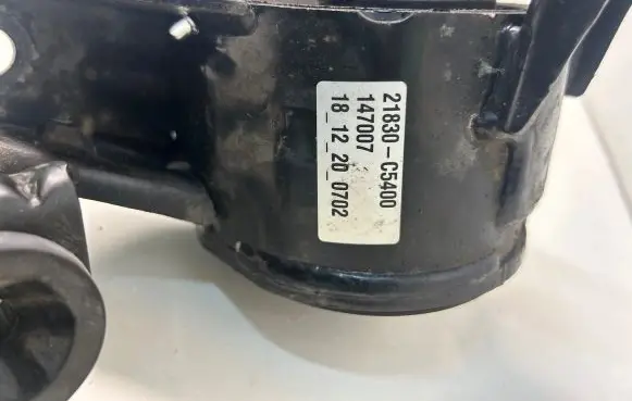 KIA Sorento Gearbox mount 21830C5400 1812200702 147007