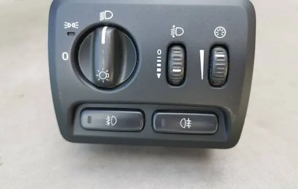 Volvo V70 Light switch 8691751 ML233300155 04W23E03