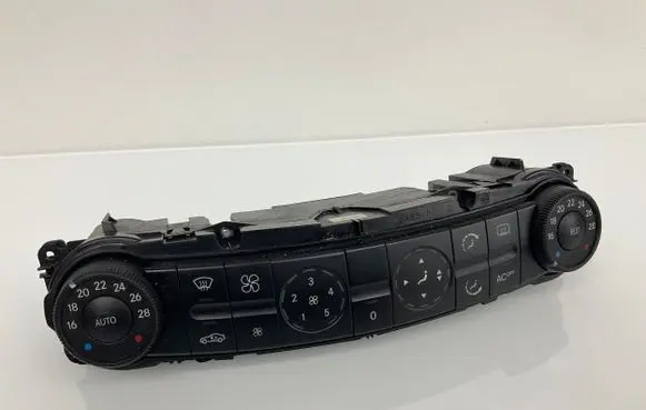 Mercedes-Benz E W211 Climate control unit 2118300085 00030502 A2118300085