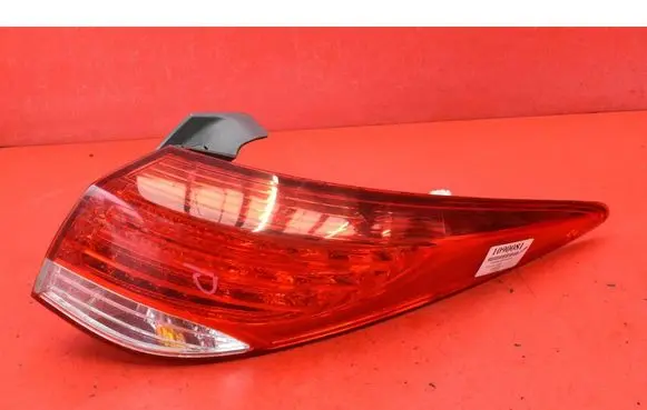 Hyundai i40 Rear/tail lights 924023Z000