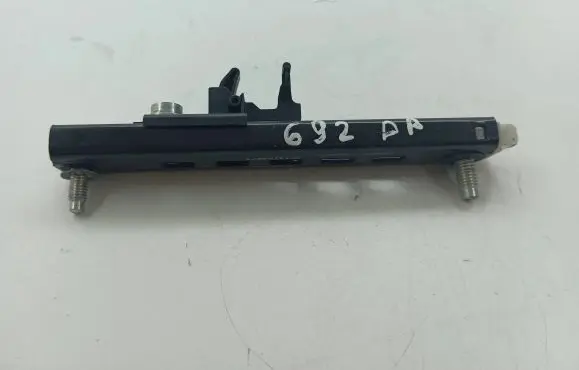 Opel Corsa D Seat belt adjustment rail 13153271 366133124A 330803354