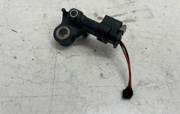 Mercedes-Benz GLA H247 Airbag deployment crash/impact sensor A1679050700