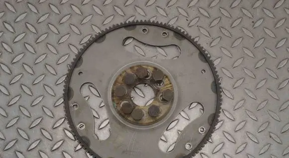 Jeep Grand Cherokee (WK) Flywheel B18621C2 593AA1632B