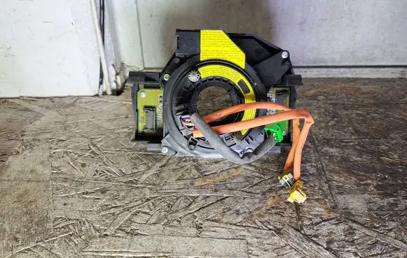 Volvo S40 Airbag slip ring squib (SRS ring) 17G524A P31264568 T0650806
