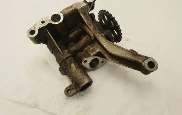 BMW 3 E36 Oil pump 1730070