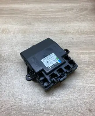 Mercedes-Benz B W245 Door control unit/module A1698203285