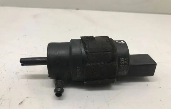 Audi A5 8T 8F Windscreen/windshield washer pump 8K5955647