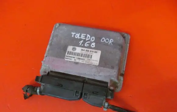 Seat Toledo II (1M) Engine control unit/module 06A906019BR 5WP4457
