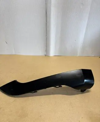 Land Rover Evoque II Front bumper splitter molding K8D217E785