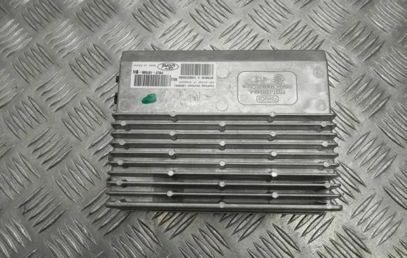 Ford Mustang V Sound amplifier FR3T18T806BN R1938