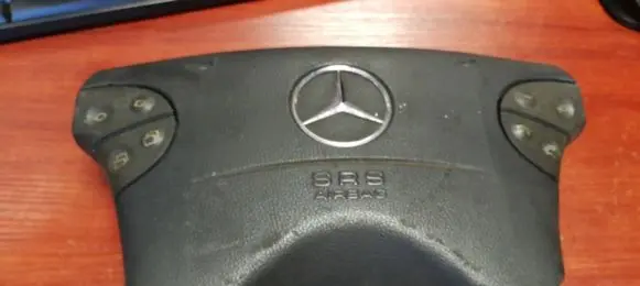 Mercedes-Benz E W210 Steering wheel airbag 2104600398