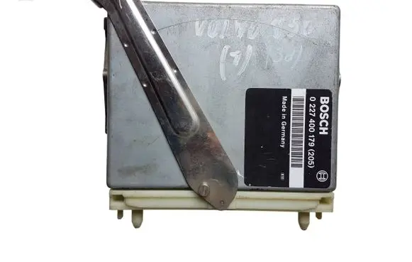 Volvo 850 Engine control unit/module 0227400179
