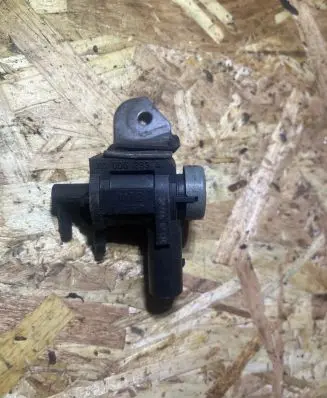 Audi A6 S6 C6 4F Turbo solenoid valve 1K0906283A