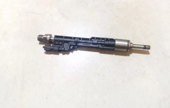 BMW 4 F32 F33 Fuel injector 7645960 102135-41