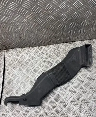 Volkswagen PASSAT B5 Air intake duct part 8D0129617E