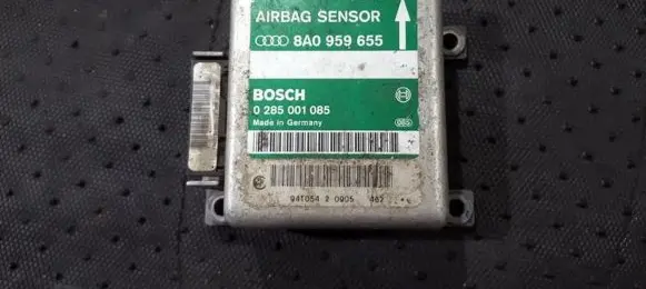 Audi A6 S6 C4 4A Airbag control unit/module 8a0959655 0285001085