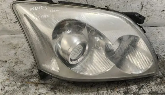 Toyota Avensis T250 Headlight/headlamp 9922680008