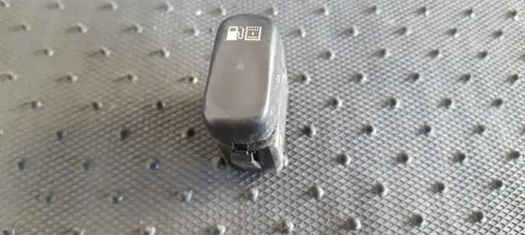 Mercedes-Benz Sprinter W901 W902 W903 W904 Fuel tank opening switch 32084901 3208.4901