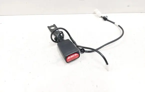 Peugeot iOn Front seatbelt buckle 1040994 101206AC