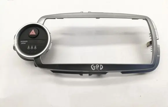 Toyota Yaris Radio/GPS head unit trim 864510D010