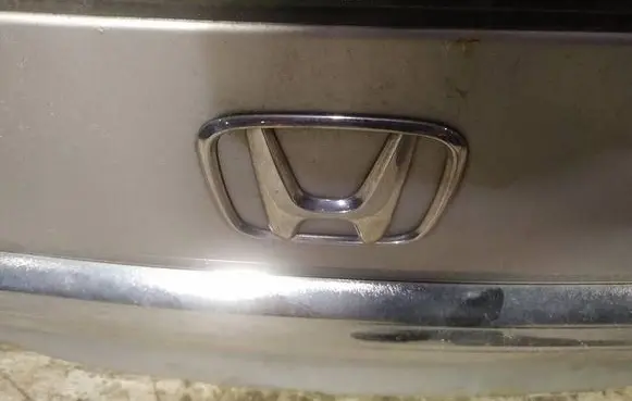 Honda FR-V Manufacturer badge logo/emblem 