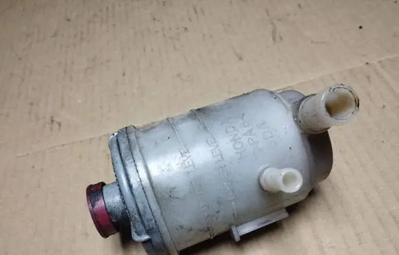 Honda Legend Power steering fluid tank/reservoir
