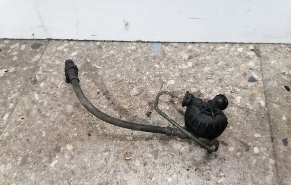 Volvo V70 Other engine bay part M270056
