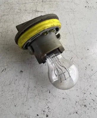 Jeep Cherokee III KJ Tail light bulb cover holder 95023L 816908