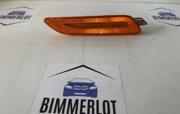 Porsche Panamera (971) Front reflector 971945062B 2056200971 5Y0945072C