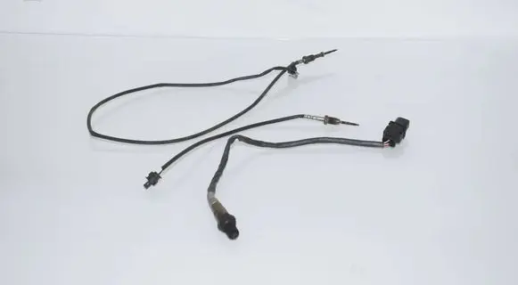 BMW 5 F10 F11 Exhaust gas temperature sensor 7793825 8514730 13627793825