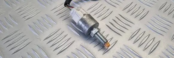 Lexus IS 220D-250-350 Clutch pedal sensor