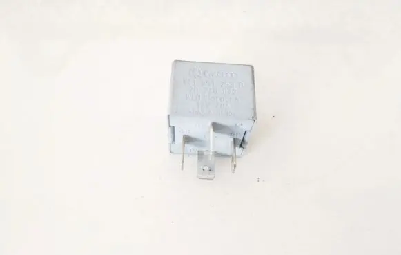 Audi A4 S4 B6 8E 8H Other relay 141951253b 20240072