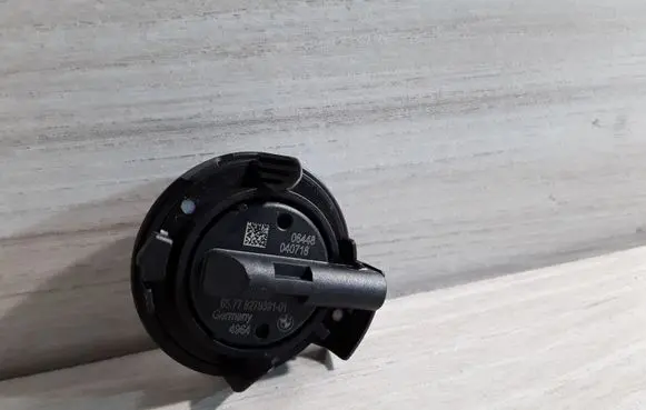 BMW M5 F90 Airbag deployment crash/impact sensor 65779279391 9279391