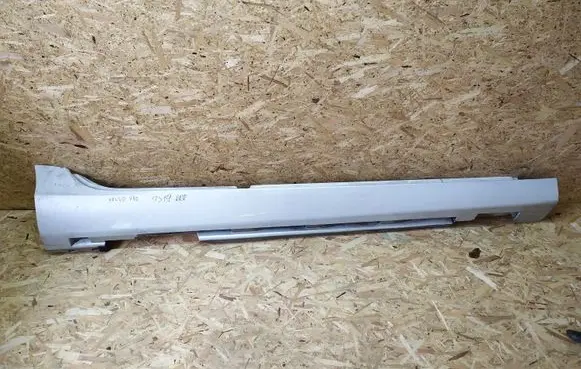 Volvo V40 Sill 31395043