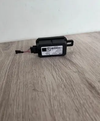 BMW 5 G30 G31 G38 Door central lock control unit/module 6844045 A2C96549602