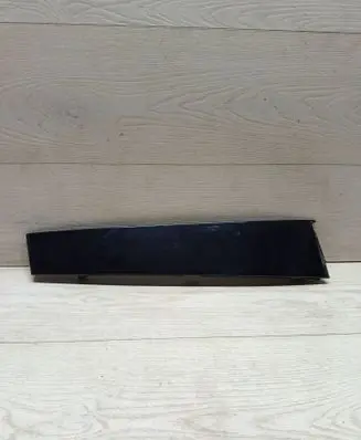 Volkswagen Sharan Front door glass trim molding 7N0837901