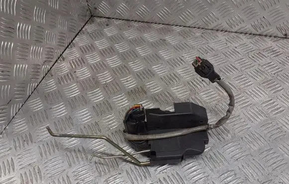 Hyundai Getz Front door lock TB-DLX-FRT-RH