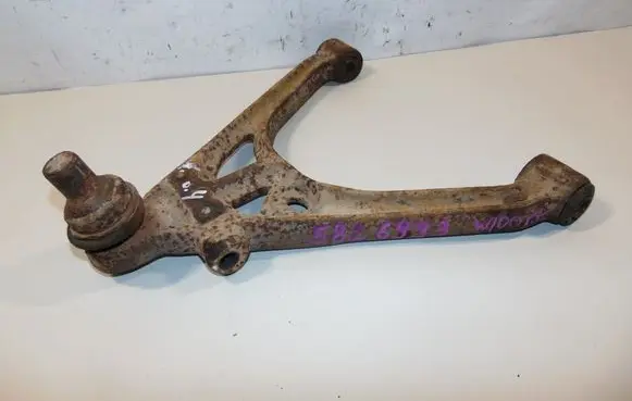 Mercedes-Benz 100 W631 Front lower control arm/wishbone A6313330602 A6313330802 A6313331002