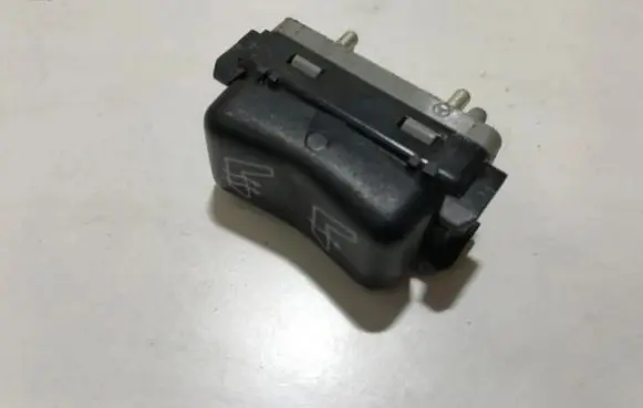 Mercedes-Benz C W202 Seat heating switch 1408209910 501549
