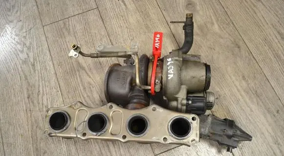 BMW 5 F10 F11 Turbo 4947752505