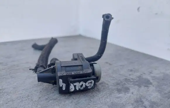 Volkswagen Golf V Turbo solenoid valve 1J0906283A