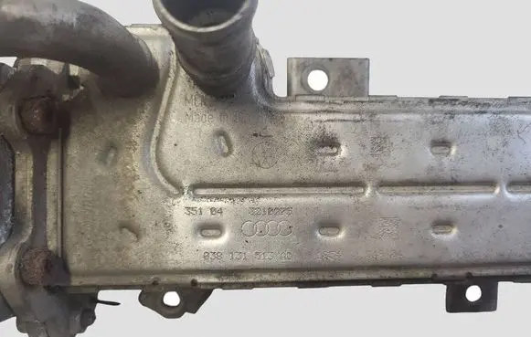 Volkswagen Touran I EGR valve cooler 038131513AD 3210275 03G131063E