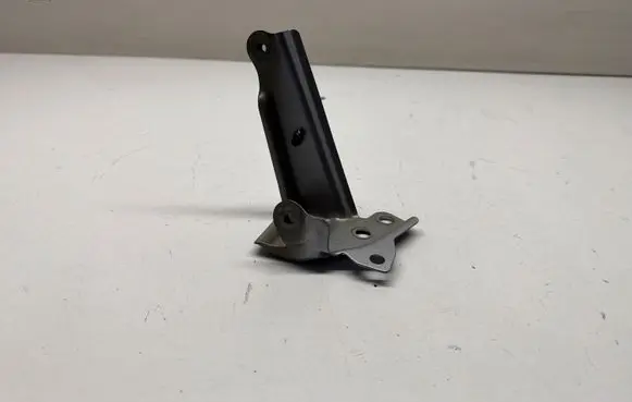Toyota C-HR I Fender mounting bracket